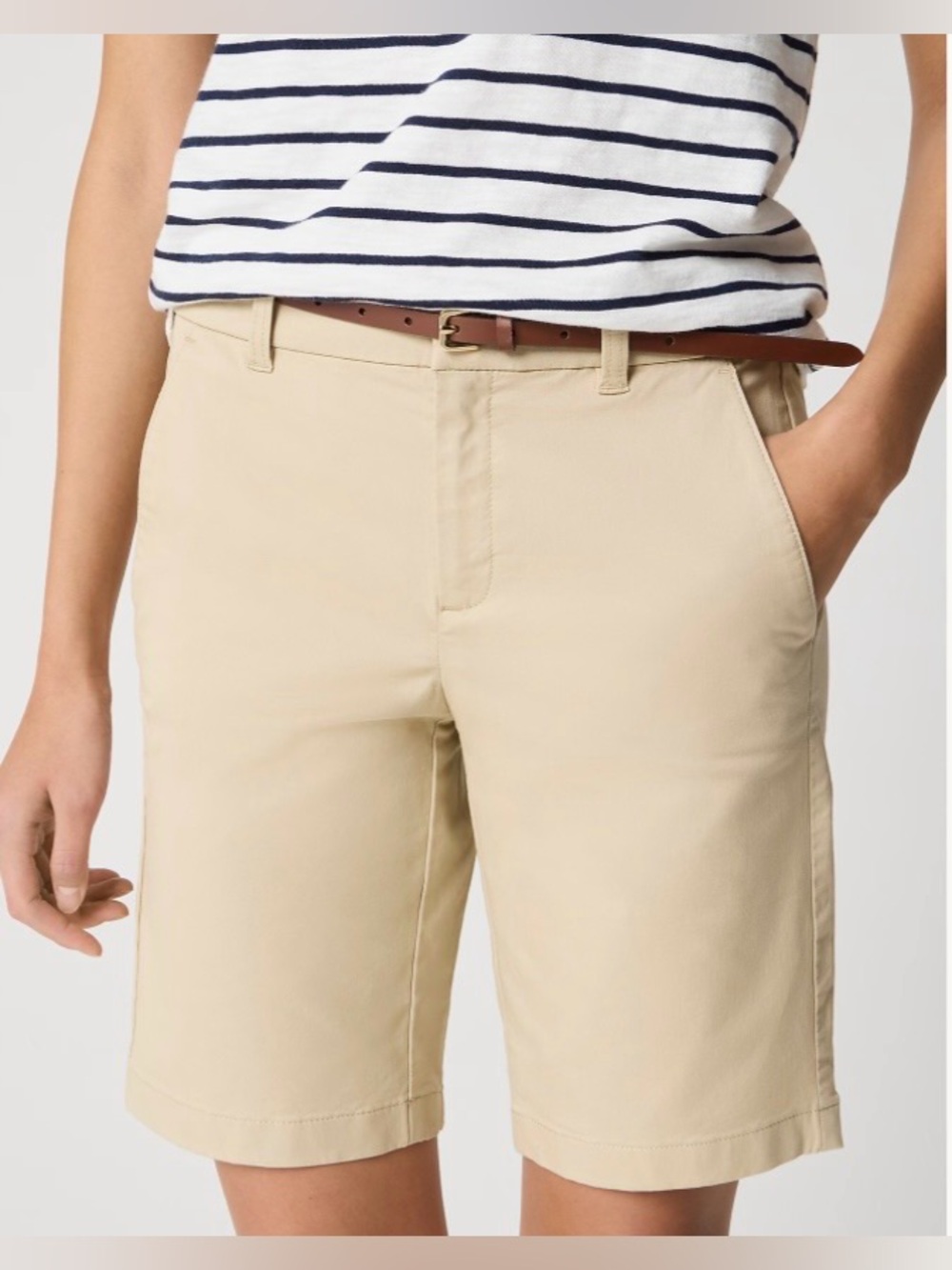 J.Crew Bermuda Shorts in Tan size 4 pockets front side and back zipper fly